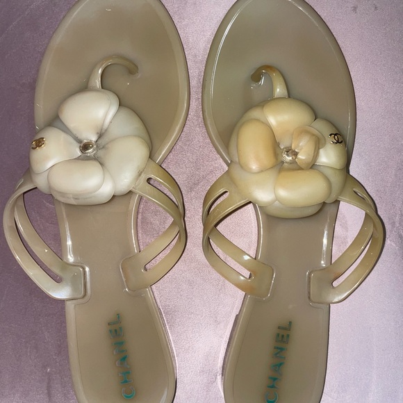 Chanel Camelia Flip Flops - Picture 4 of 8